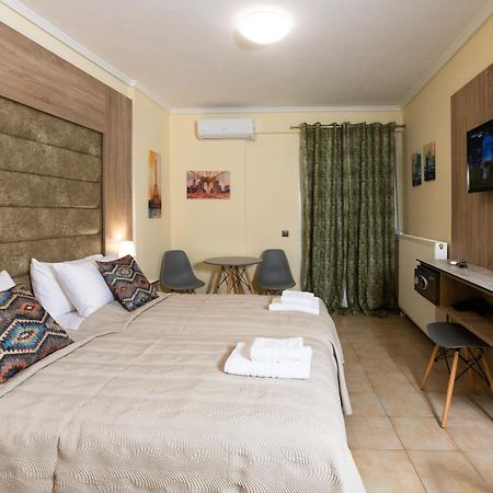 Seven Heaven Premium Suites Thessaloniki Exterior photo