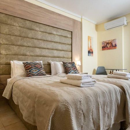 Seven Heaven Premium Suites Thessaloniki Exterior photo